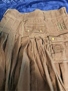 Brown Utility Pleated Skirt with Buckle & Pocket Detail